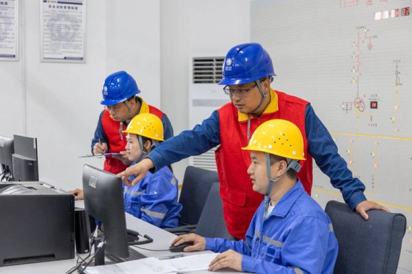 安徽马鞍山：优质电力护航宁马市域（郊）铁路建设通车