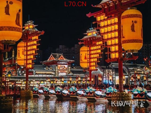河头老街NPC李白爆红 文化互动成新宠